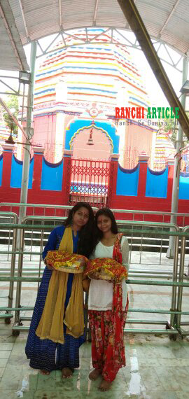 Puja_at_chinnmastika_temple